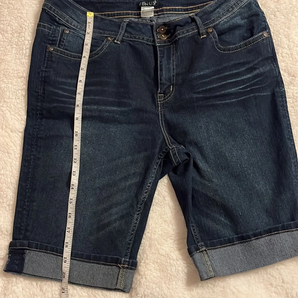 Venus Bermuda shorts- size 14 - Picture 3 of 7